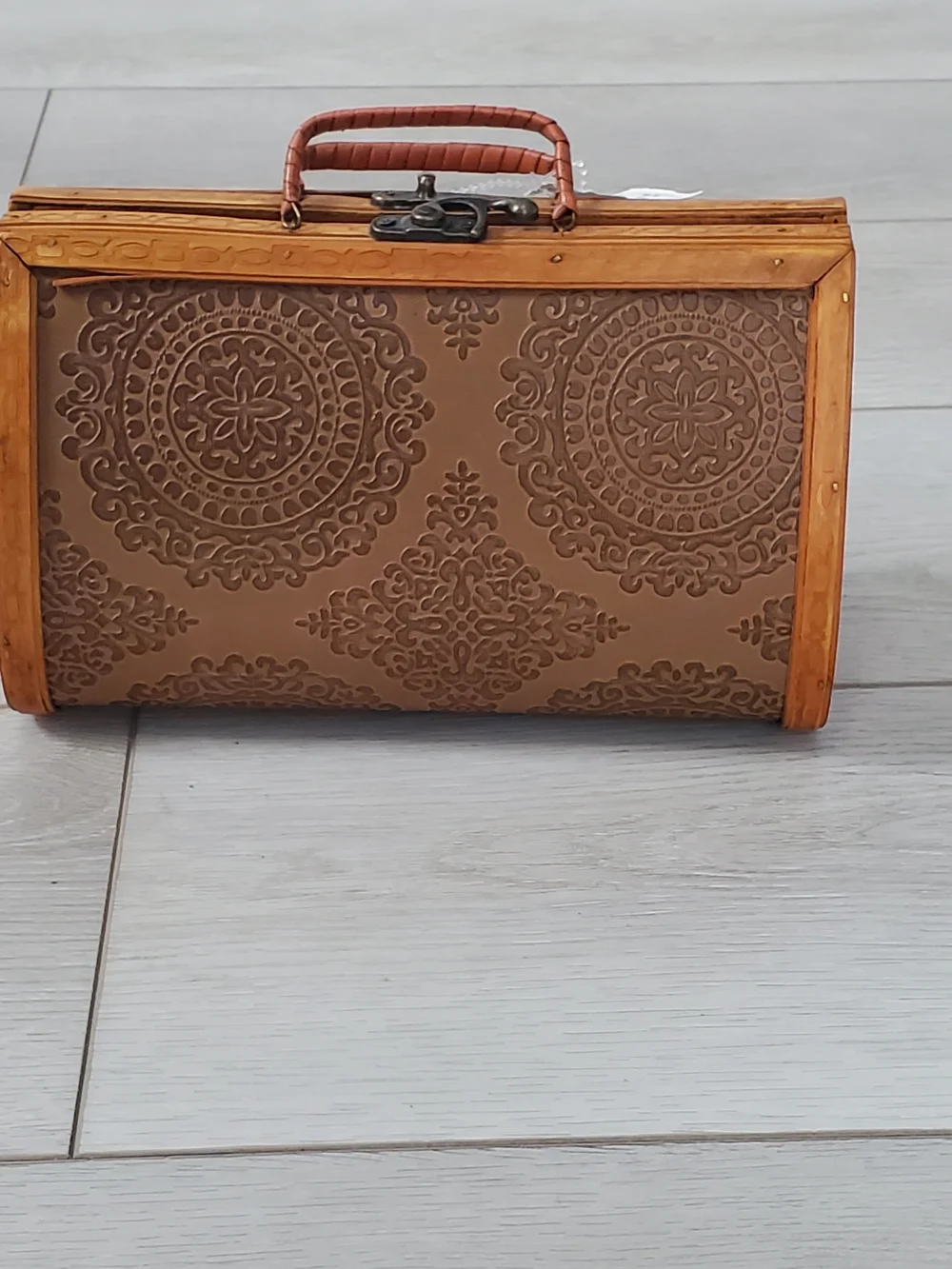 Vintage Style Wooden Box Purse